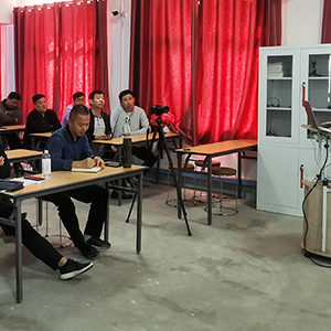 10��20��ɽ�|���x���ؙC(j��)е���޹�˾�e�k���p���T(m��n)ʽ��ץ�����ؙC(j��)������Ӗ(x��n)�n��